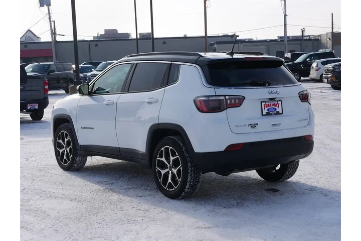 $21992 : Jeep Compass 2025 4x4 Limite image 3