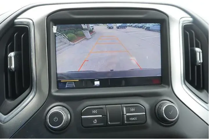 $39788 : Chevrolet Silverado 1500 201 image 9