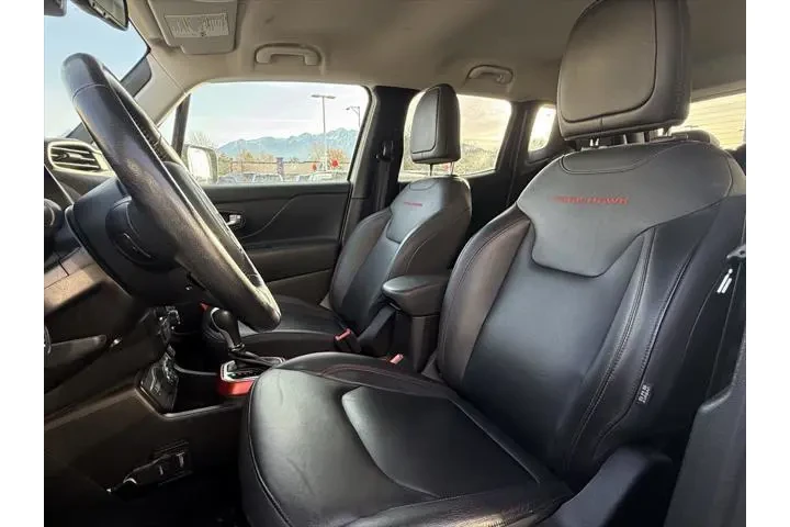 $19988 : Jeep Renegade 2021 4x4 Trail image 10