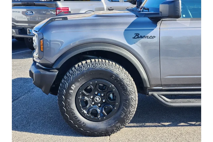 $35059 : Ford Bronco 2023 4x4 Big Ben image 9