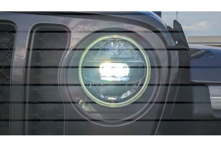 $37300 : Jeep Wrangler Unlimited 2021 image 10