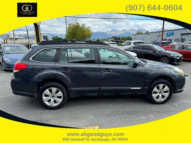 2008 SUBARU OUTBACK 2.5I WAGO image 9