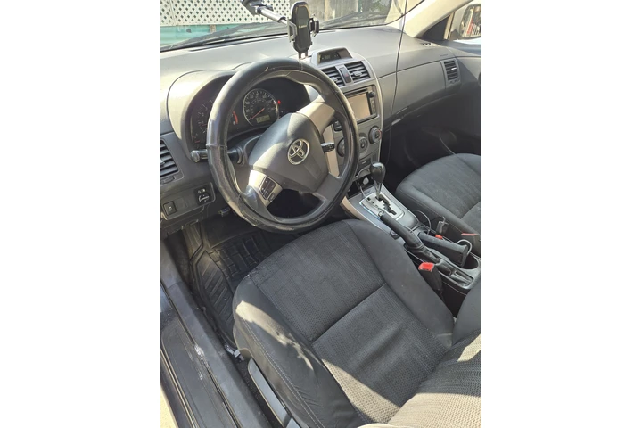 $4 : Vendo  toyota corolla 2013 image 5