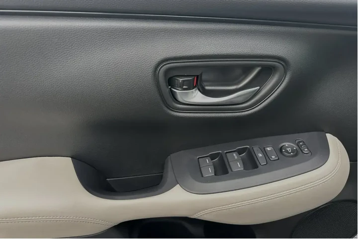 $25981 : Honda HR-V 2025 LX 4dr Cross image 10