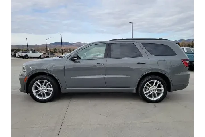 $29985 : Dodge Durango 2023 AWD GT 4d image 2