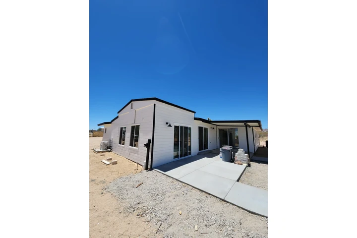 Concrete & Painting image 7