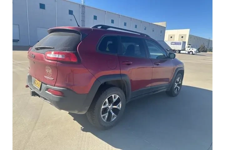 $11450 : Jeep Cherokee 2015 4x4 Trail image 5