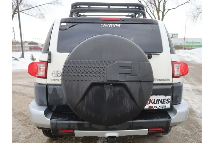 $11990 : Toyota FJ Cruiser 2010 4x4 4 image 10