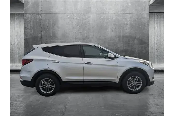 $9999 : Hyundai SANTA FE Sport 2018 image 4