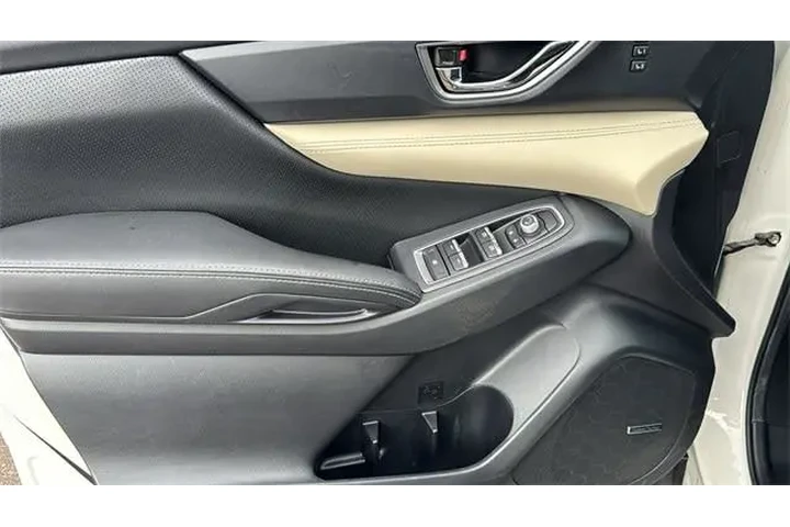 $31588 : Subaru Ascent 2022 AWD Limit image 6