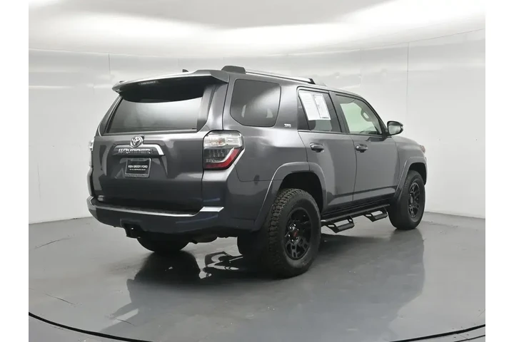 $38773 : Toyota 4Runner 2021 4x4 SR5 image 8