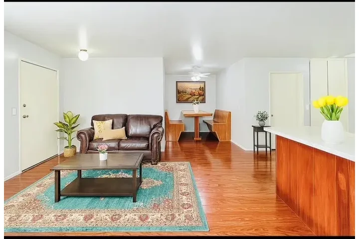 $2195 : 2 recamaras en Gardena listo! image 2