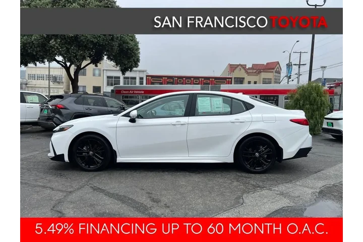 $29988 : Gold Certified2025 Camry SE image 2