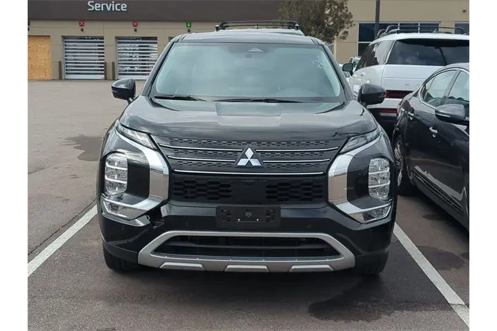 $21675 : Mitsubishi Outlander 2024 SE image 6