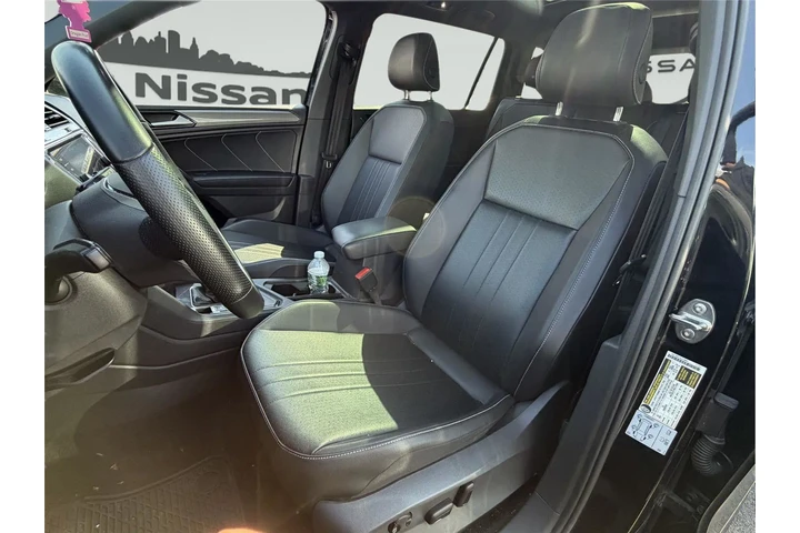 $15990 : Volkswagen Tiguan 2022 SE R- image 10