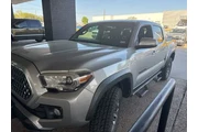 $28025 : Toyota Tacoma 2019 4x4 SR5 V thumbnail