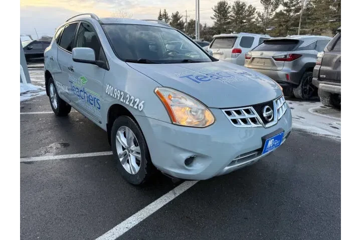 $8999 : 2012 Rogue image 3