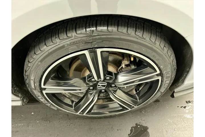 $29455 : Honda Accord Hybrid 2024 Spo image 8