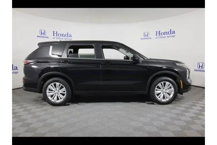 $27875 : Mitsubishi Outlander 2025 AW image 8