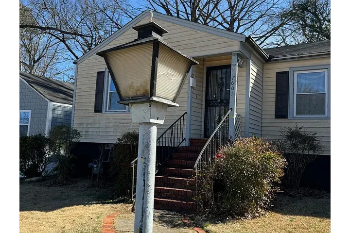 $750 : House for rent image 6