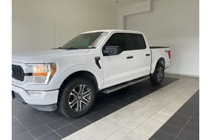 $23768 : Ford F-150 2021 4x4 XL 4dr S image 2