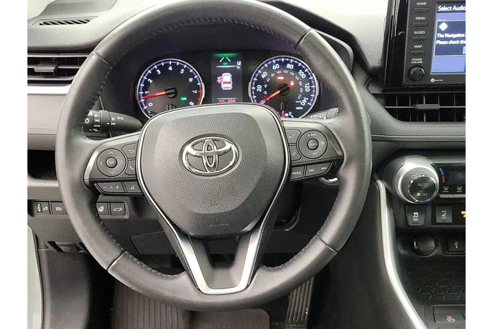 $30998 : Toyota RAV4 2021 XLE 4dr SUV image 10