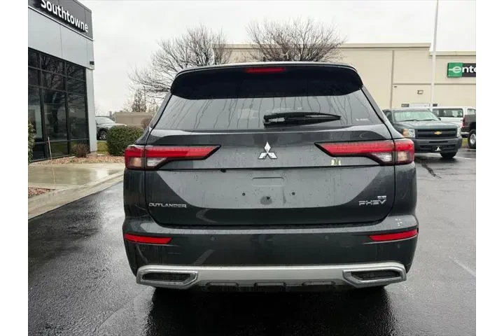 $39995 : Mitsubishi Outlander PHEV 20 image 6