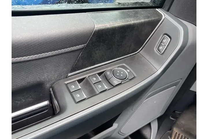 $31722 : Ford F-150 2021 4x4 XLT 4dr image 5