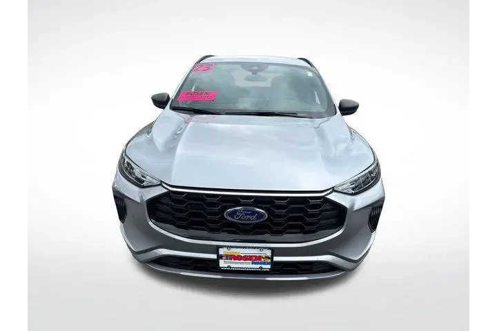$26901 : Ford Escape 2023 AWD ST-Line image 8