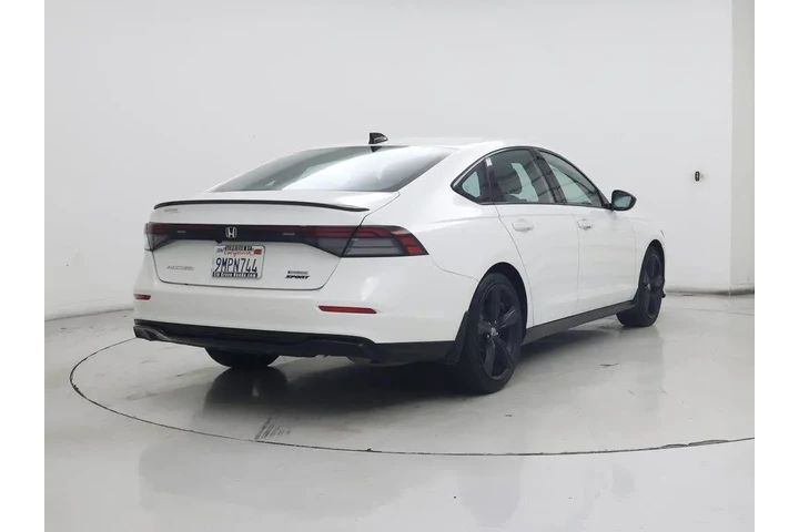 $32998 : Honda Accord Hybrid 2024 Spo image 8