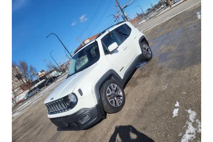 $8499 : 2016 Renegade Latitude image 5