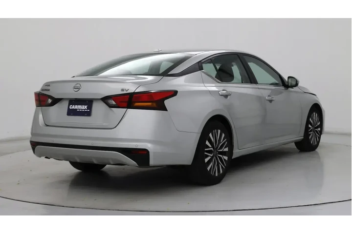 $18998 : Nissan Altima 2023 2.5 SV 4d image 8