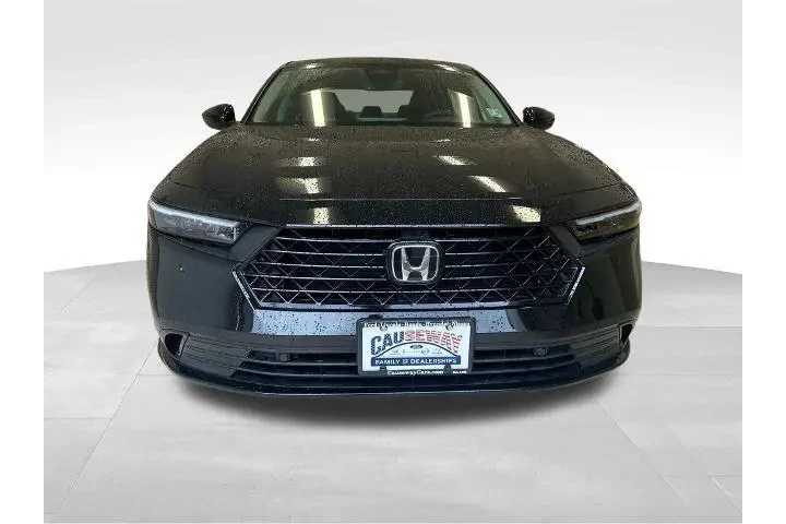 $30985 : Honda Accord Hybrid 2025 EX- image 3