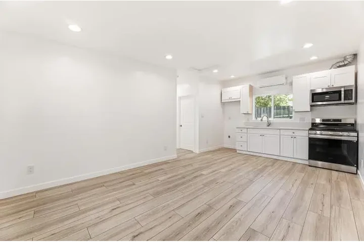 $2100 : Donde la comodidad se encuentr image 1