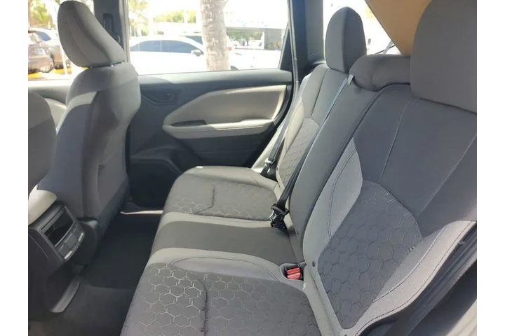 $26750 : Subaru Forester 2025 AWD Bas image 5