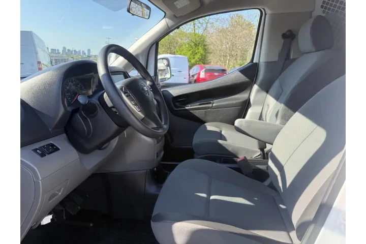 $13995 : 2020 NV200 S image 8