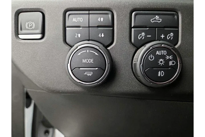 $39998 : Chevrolet Silverado 1500 202 image 5