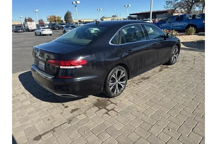 $13765 : Volkswagen Passat 2021 SE 4d image 4