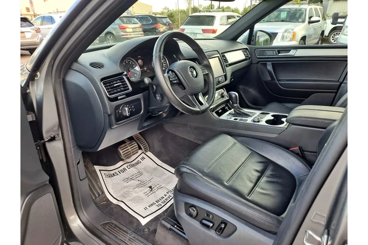 $14700 : 2017 VOLKSWAGEN TOUAREG V6 WO image 8