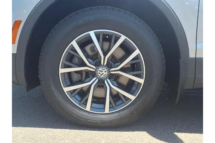 $18765 : Volkswagen Tiguan 2020 SE 4d image 9