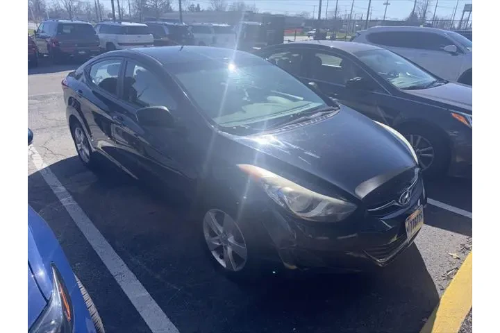 $7977 : Hyundai ELANTRA 2011 GLS 4dr image 2