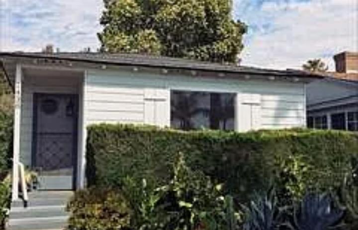 $1050 : CASA NEAR EN READY IMMEDIATELY image 1