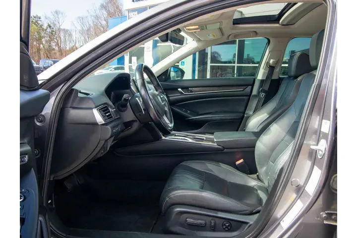 $26149 : Honda Accord 2022 Touring 4d image 9