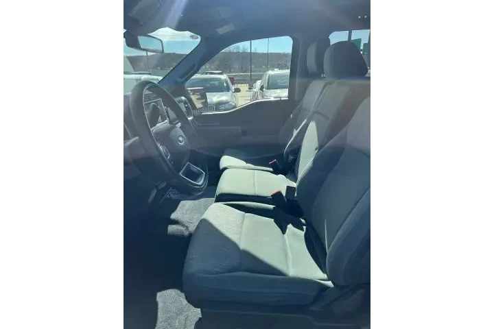 $39814 : Ford F-150 2023 4x4 XLT 4dr image 9