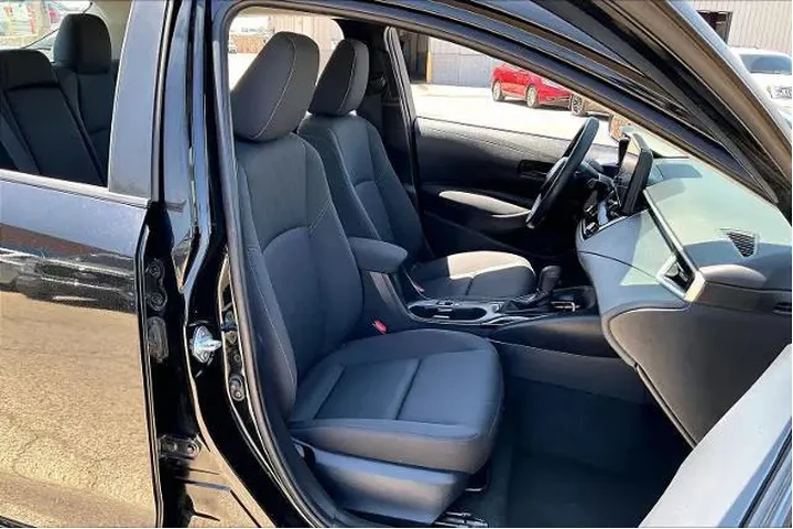 $21938 : Toyota Corolla 2024 LE 4dr S image 9