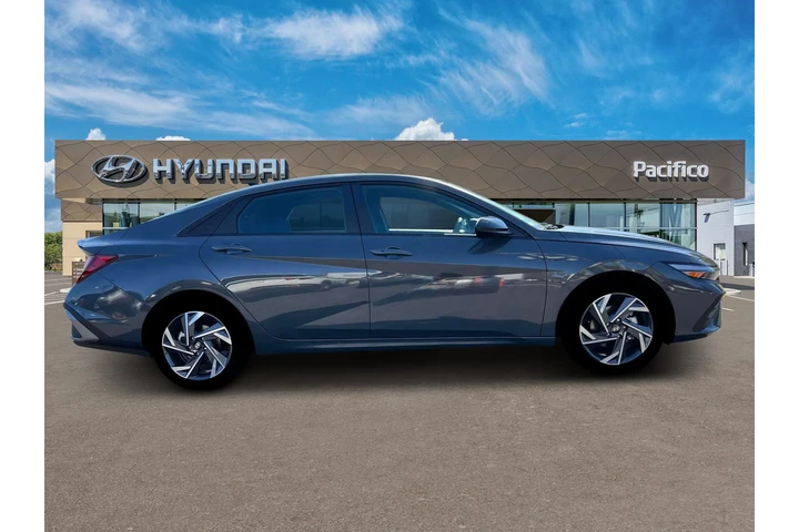 $23249 : Hyundai ELANTRA 2025 SEL Spo image 9