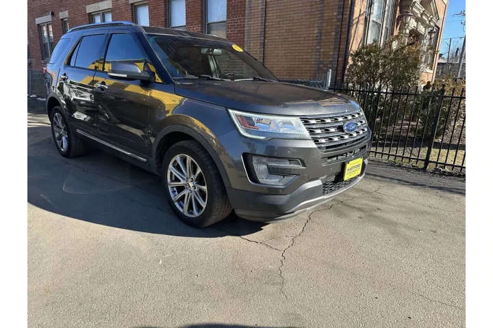 $15999 : 2017 Explorer Limited image 2
