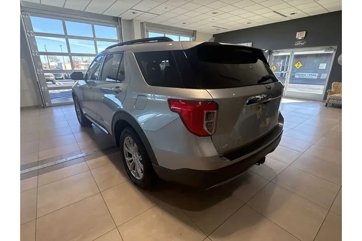 $19898 : Ford Explorer 2020 AWD XLT 4 image 5