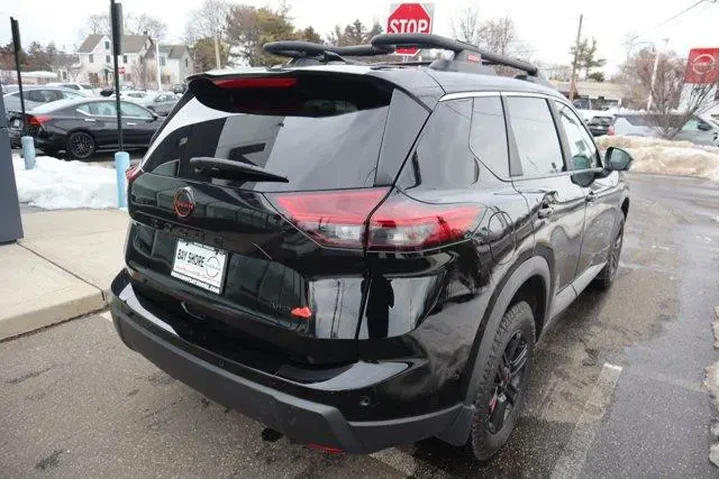 $27477 : Nissan Rogue 2025 AWD Rock C image 5