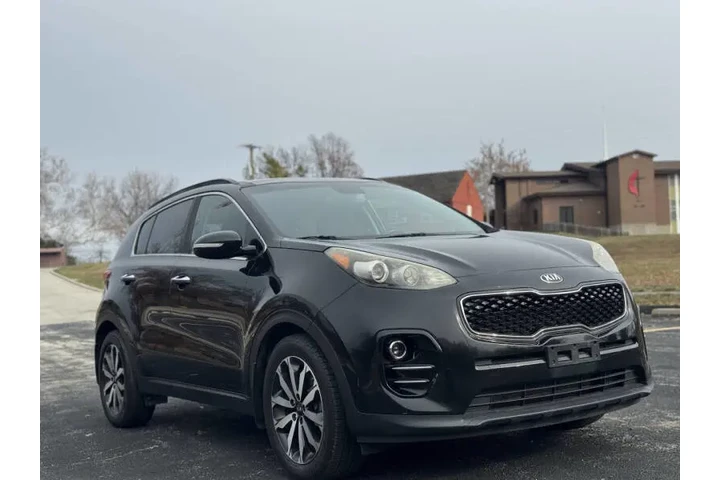 $8999 : 2018 Sportage EX image 4
